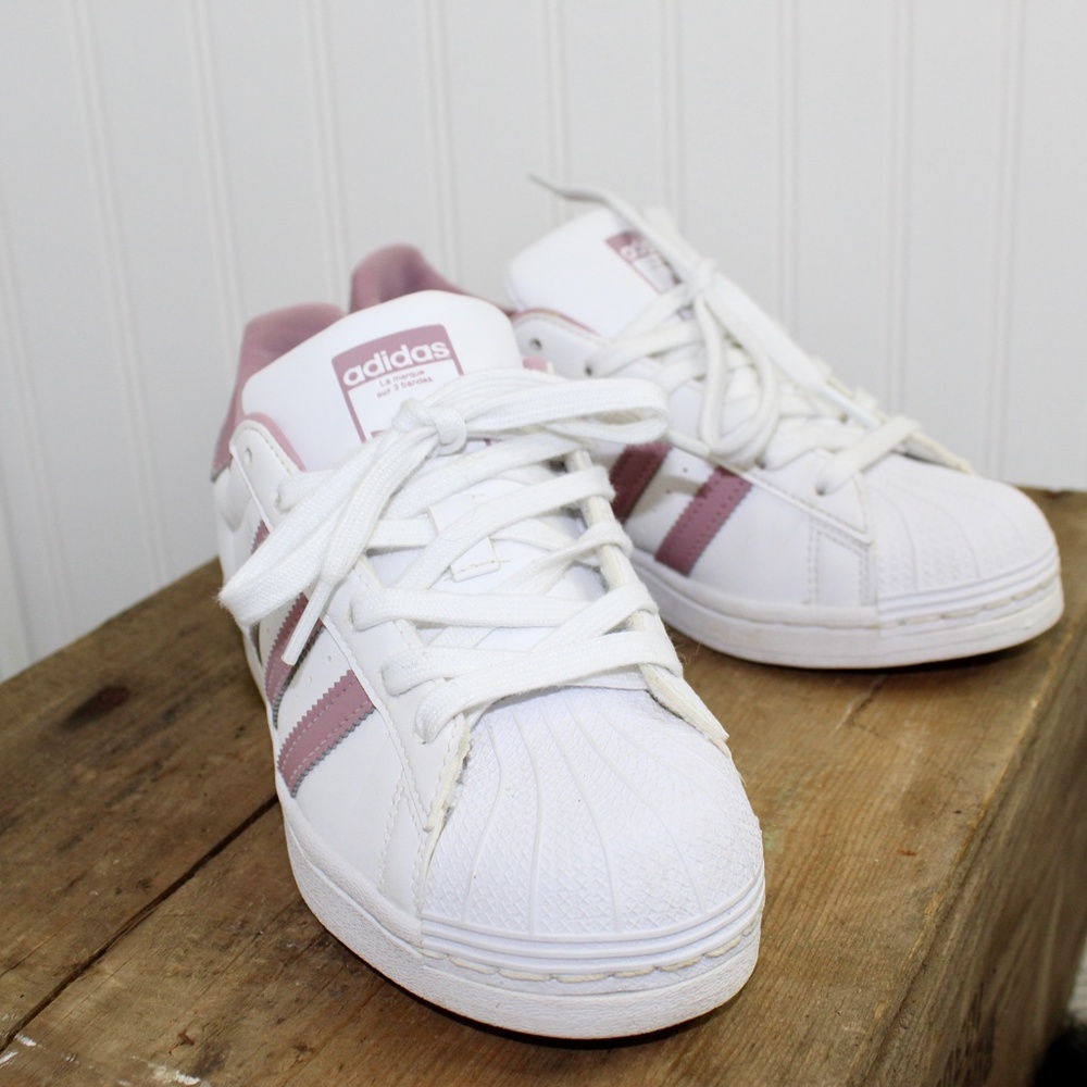Adidas Women's Superstar Shoes - Cloud White / Magic Mauve ✨ 6
